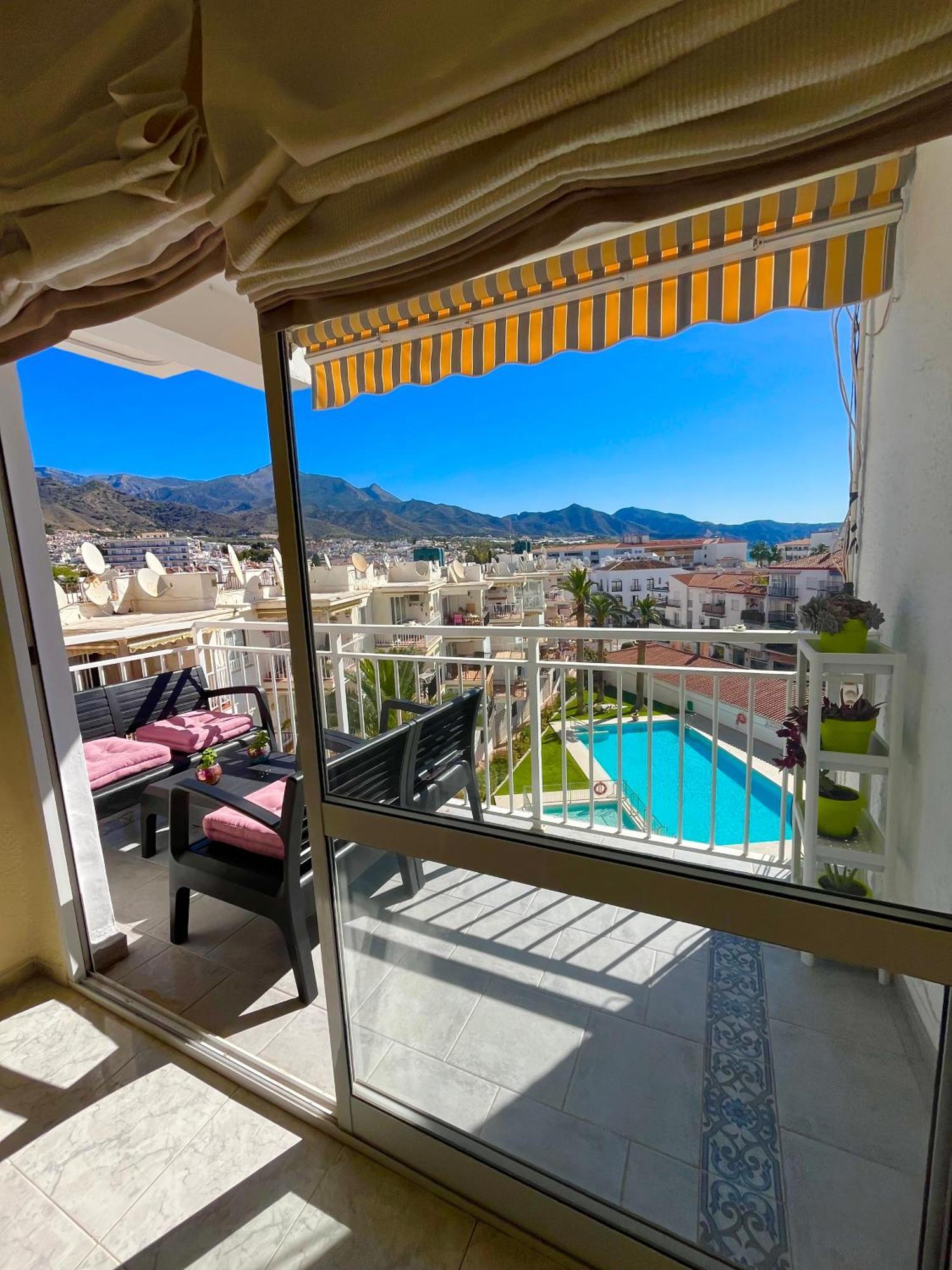 Wonderful Flat With Seaview In Nerja Leilighet Eksteriør bilde